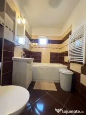 Apartament, 3 camere, 63 mp utili, etaj 2 - Zona Lunei