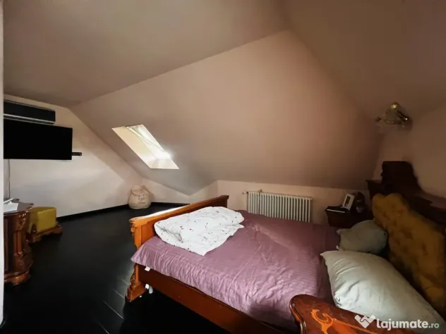 Vila cu 7 camere si piscina exterioara - Dumbravita - zona D - Dumbravita (Timis)