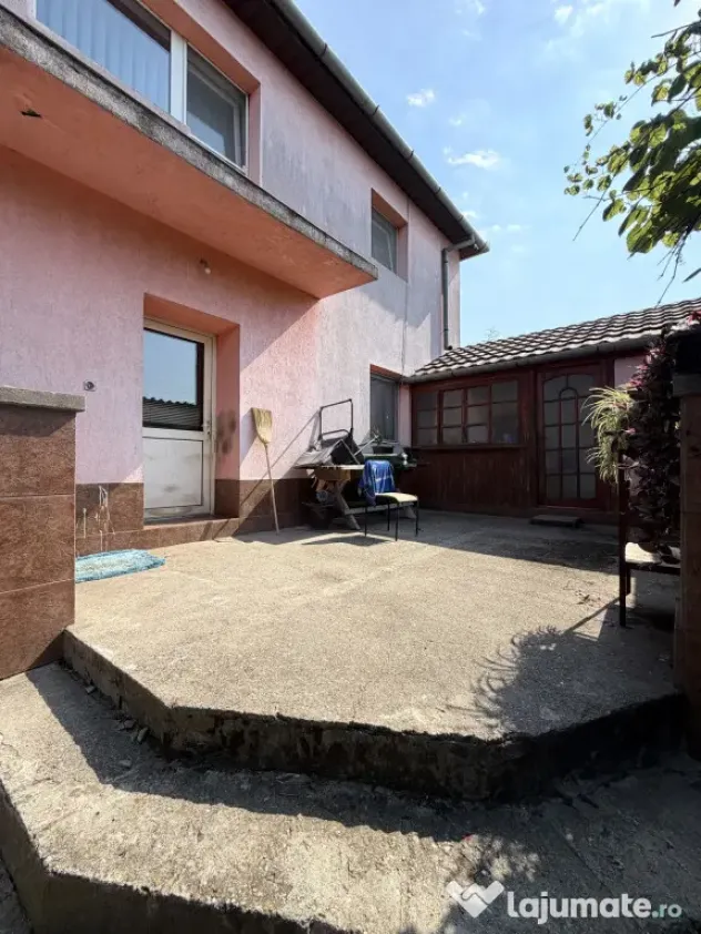 Casa individuala 6 camere, 165 mp utili, 641 mp teren - Ghir - Ghiroda (Timis)