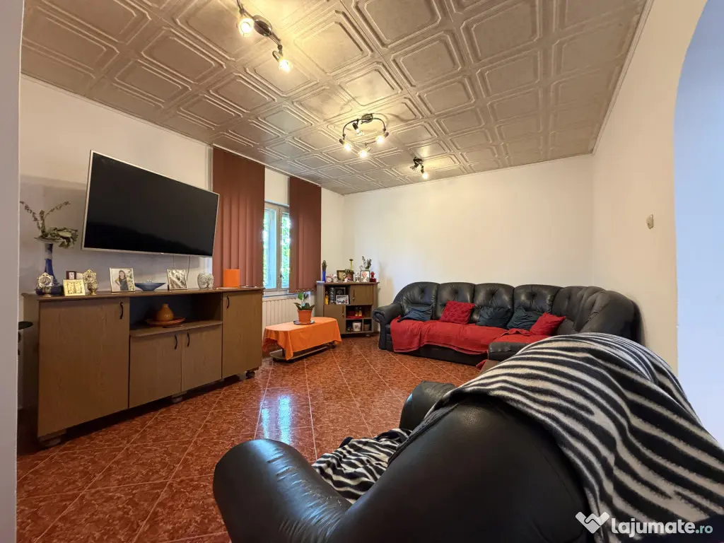 Casa individuala 6 camere, 165 mp utili, 641 mp teren - Ghir - Ghiroda (Timis)