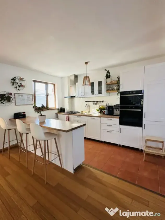 Casa individuala, 4 camere, 135mp utili, 327 teren- Ciarda R - Timisoara (Timis)