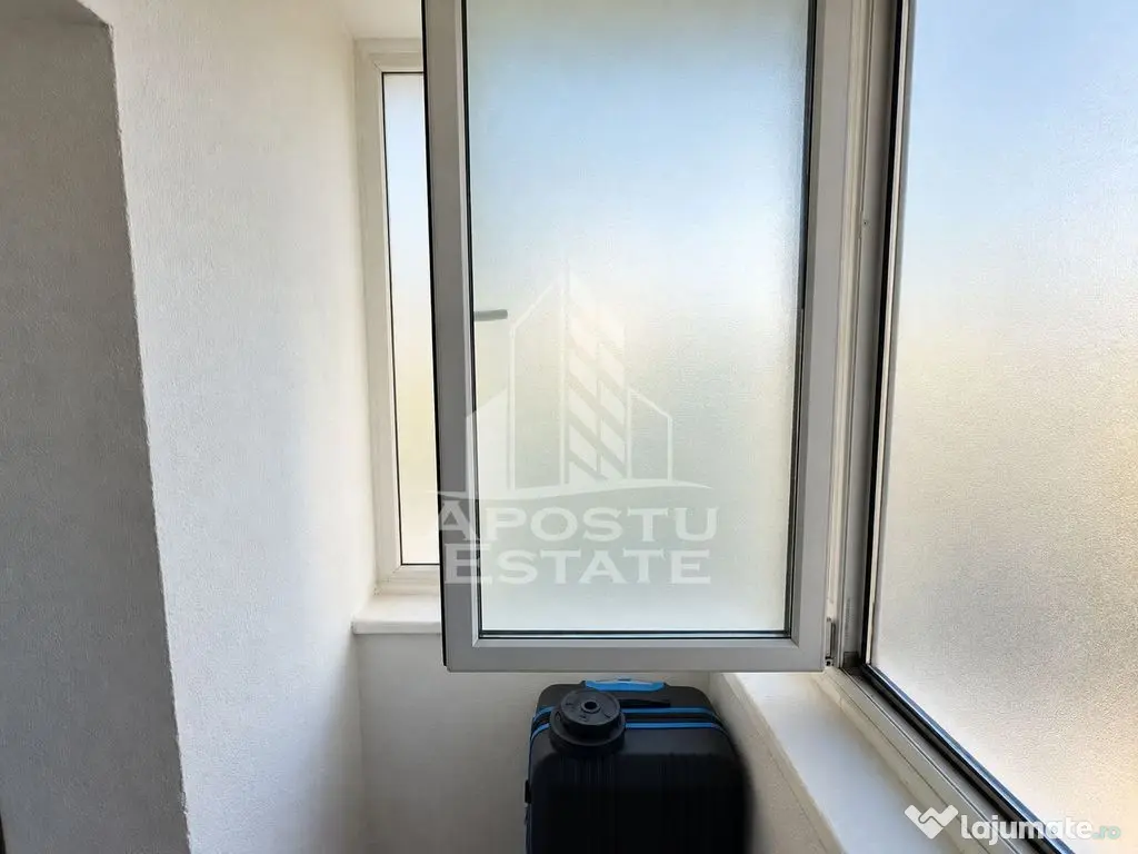 Apartament de vanzare cu 2 camere, semidecomandat, zona Girocului - Timisoara (Timis)
