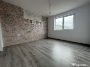 Duplex 3 camere, 90mp utili, 350mp teren, situat in Mosnita 