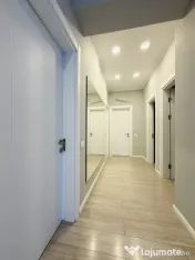 Apartament 3 camere, decomandat, etaj 1, 2 locuri de parcare 