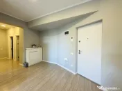 Apartament 3 camere, decomandat, etaj 1, 2 locuri de parcare 