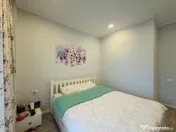Apartament 3 camere, decomandat, etaj 1, 2 locuri de parcare 