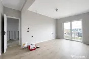Duplex cu 4 camere despartit prin spatiu tehnic- Mosnita Vec