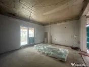 Duplex 4 camere despartit prin camera tehnica Calea Medves M 