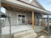 Duplex 4 camere despartit prin camera tehnica Calea Medves M 