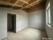 Duplex 4 camere despartit prin camera tehnica Calea Medves M 