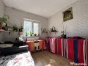Apartament 4 camere, decomandat, etajul 1, 2 bai, zona Steau