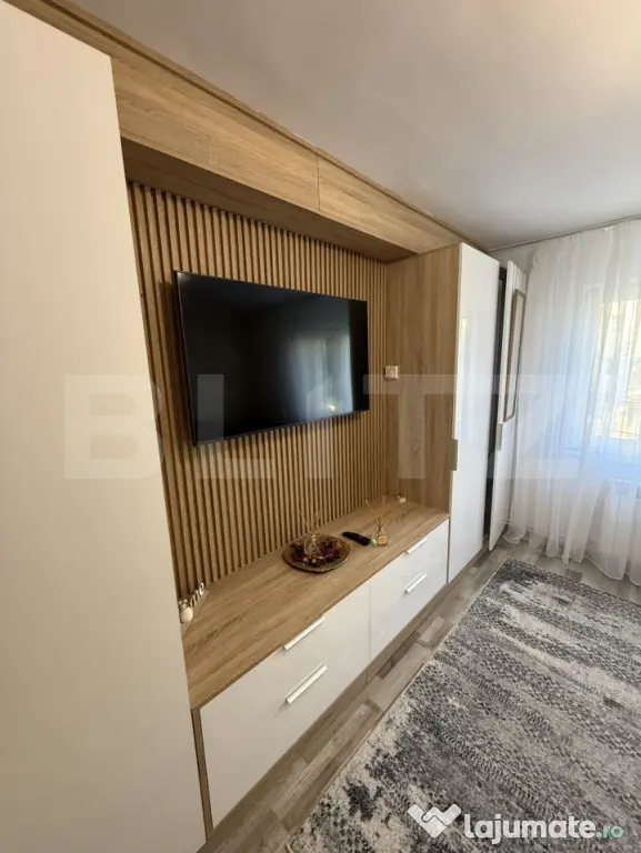 Garsonieră modernă, renovată recent | Etaj 1 | Tractorul - Brasov (Brasov)