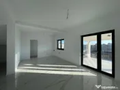 Duplex despartit prin camera tehnica finisaje premium Mosni 