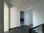 Duplex despartit prin camera tehnica finisaje premium Mosni 