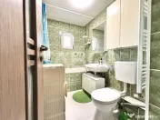 Apartament cu 3 camere de vanzare in cartierul Intre Lacuri
