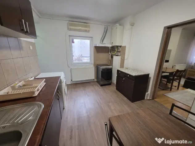 Apartament 3 camere,Uranus