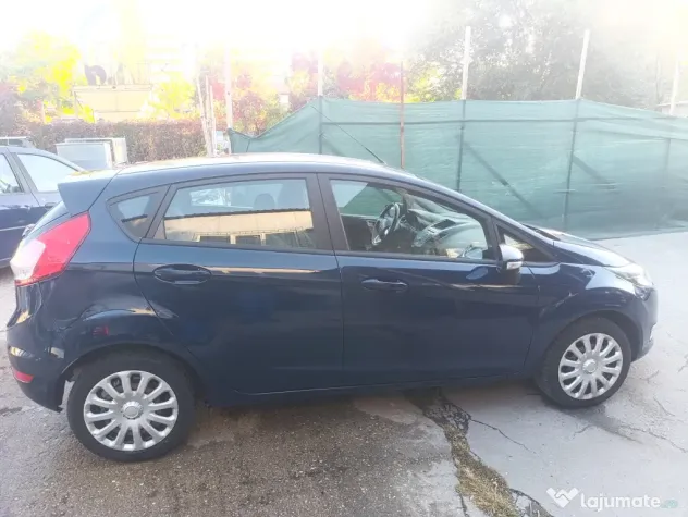 Ford fiesta 6 2015