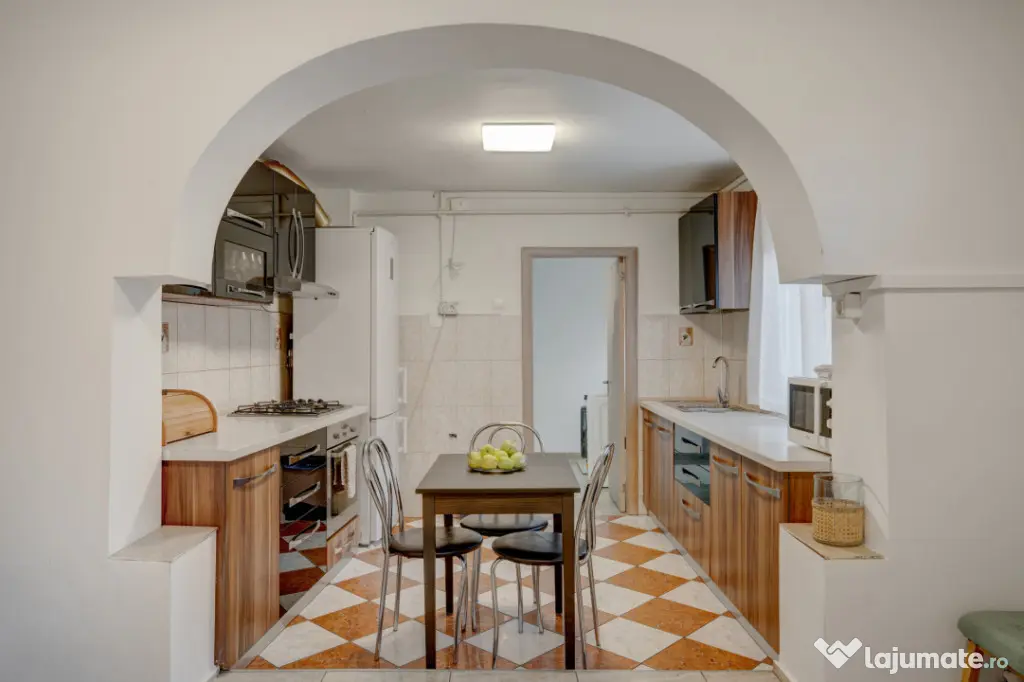 De inchiriat casă interbelicǎ, 92 mp, singur curte, în ap - Bucuresti (Bucuresti-Ilfov)
