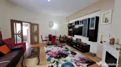 Casa individuala cu 4 camere si 2 bai, aproape de Iulius Mal