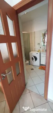 Casa individuala cu 4 camere si 2 bai, aproape de Iulius Mal