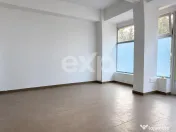 Spațiu comercial de închiriat 122 mp utili, Strada Bicaz