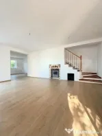 Duplex cu 130 mp utili și curte generoasă, în Dumbrăviț
