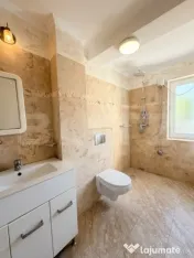 Duplex cu 130 mp utili și curte generoasă, în Dumbrăviț 