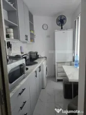 Garsoniera moderna 25 mp, renovata si mobilata complet, etaj 