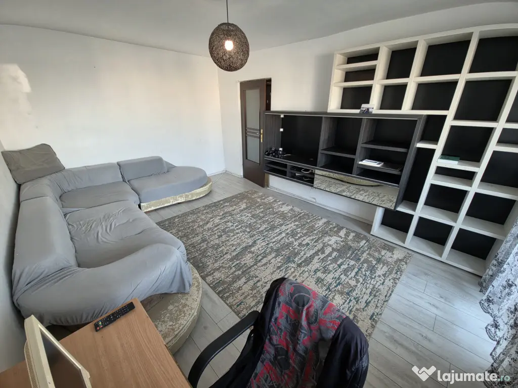 Tomis 3 apartament 3 camere decomandat Bd. Tomis - Constanta (Constanta)