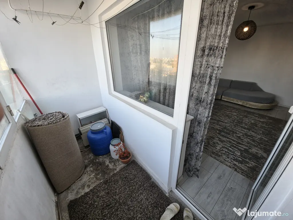 Tomis 3 apartament 3 camere decomandat Bd. Tomis - Constanta (Constanta)