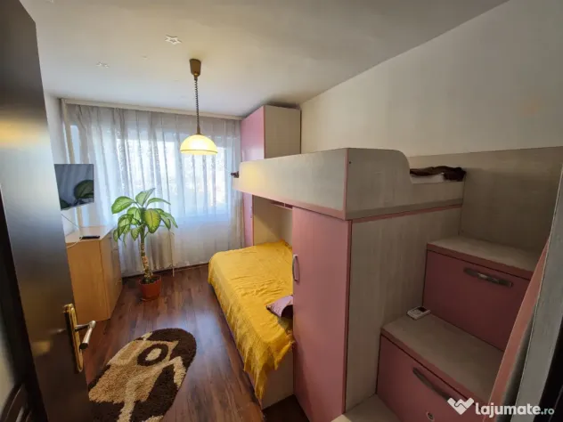 Tomis 3 apartament 3 camere decomandat Bd. Tomis - Constanta (Constanta)