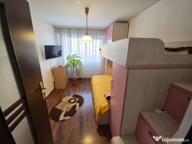 Tomis 3 apartament 3 camere decomandat Bd. Tomis - Constanta (Constanta)