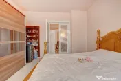 Zona C Calarrasilor ,apartament în imobil interbelic
