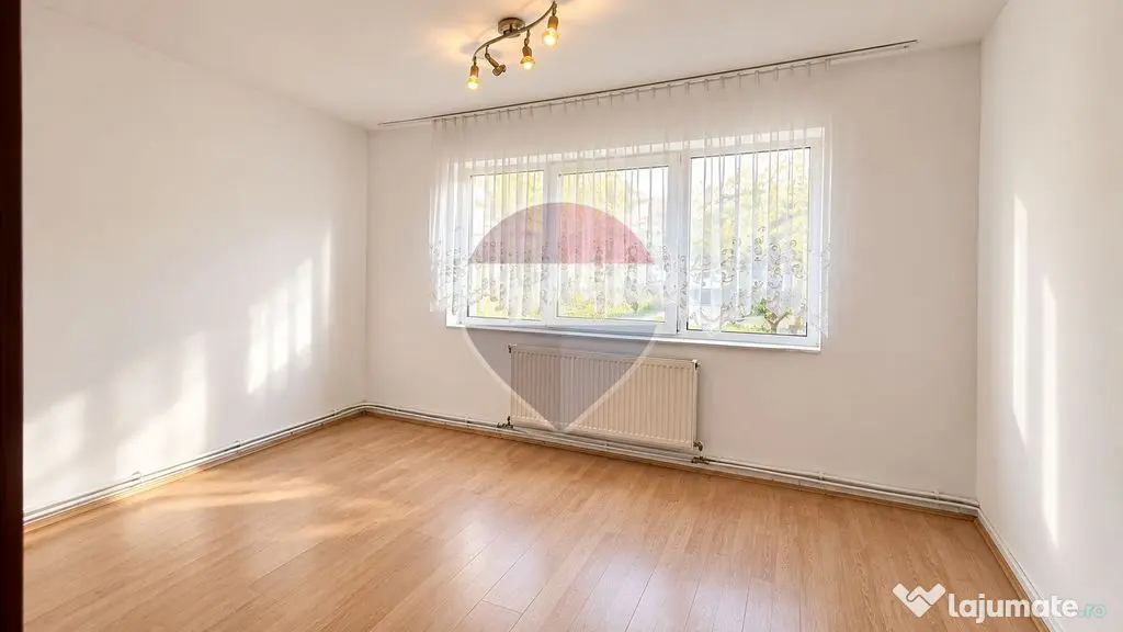 Apartament cu 3 camere de vânzare – Strada Victoriei, Baia Mare - Baia Mare (Maramures)