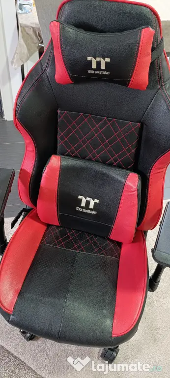 Scaun de gaming Thermaltake Tt eSPORTS U Comfort culoare negru cu roșu