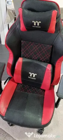 Scaun de gaming Thermaltake Tt eSPORTS U Comfort culoare negru cu roșu