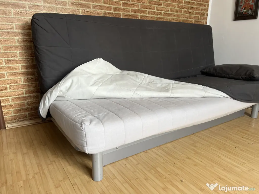 Canapea extensibila 3 locuri IKEA 140 x 200 cm cu lada depozitare