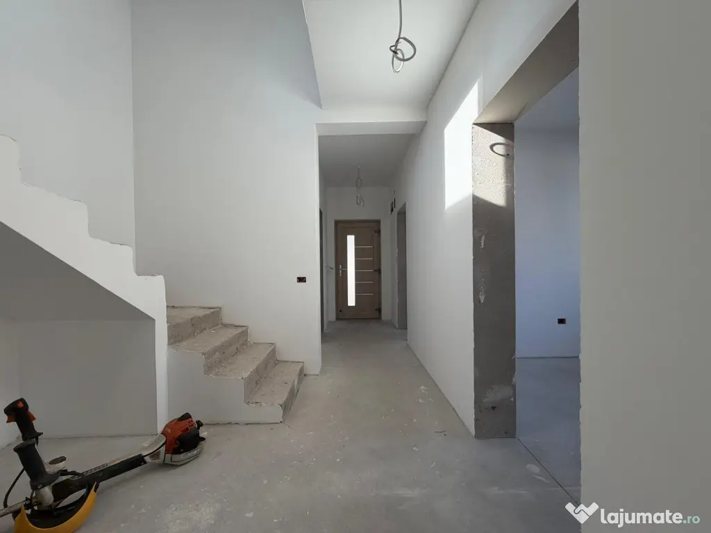 COMISION 0 | Casa individuala | Toate utilitatile | Curte ge - Sacalaz (Timis)