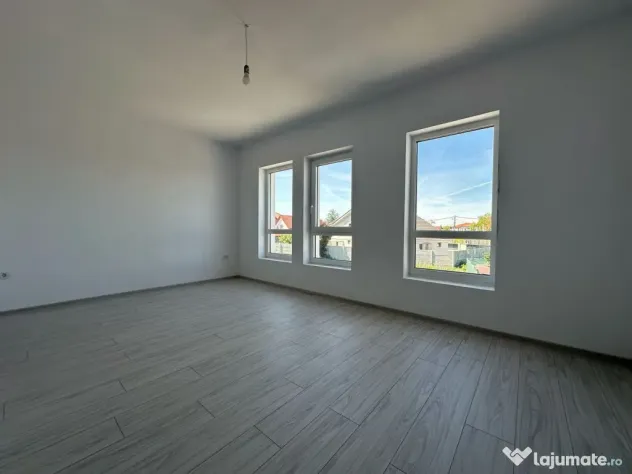 Duplex | Parter + Etaj | Toate utilitatile | Curte generoasa - Sacalaz (Timis)