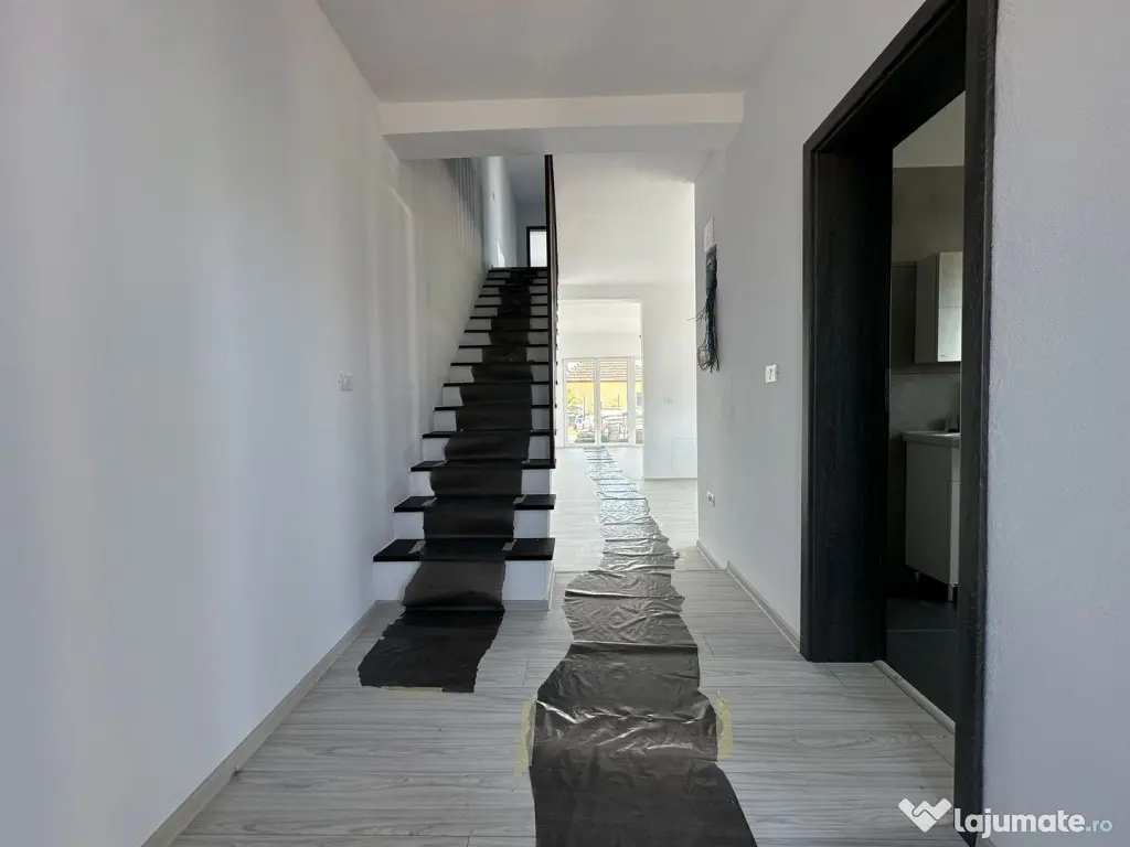 Duplex | Parter + Etaj | Toate utilitatile | Curte generoasa - Sacalaz (Timis)