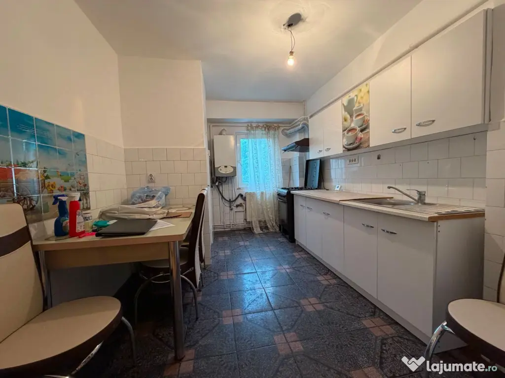 4 camere | etaj 1 | centrala proprie | mobilat si utilat | z - Timisoara (Timis)