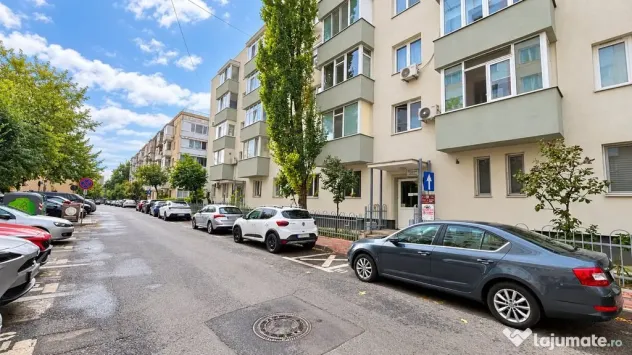 3 camere decomandate Două balcoane Parcare inclusă - Titan–B - Bucuresti (Bucuresti-Ilfov)