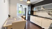 3 camere decomandate Două balcoane Parcare inclusă - Titan–B 