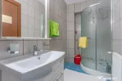 Apartament 2 Camere Răcădău | 75 mp | 2 Băi | Beci Subsol | Etaj 2/4 