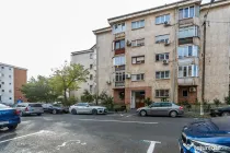 Apartament decomandat, 2 camere, Alfa, la 2 pași de stația de tramvai