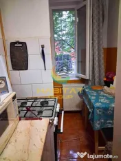Garsoniera decomandata de vanzare in Piata Sudului 33 mp 