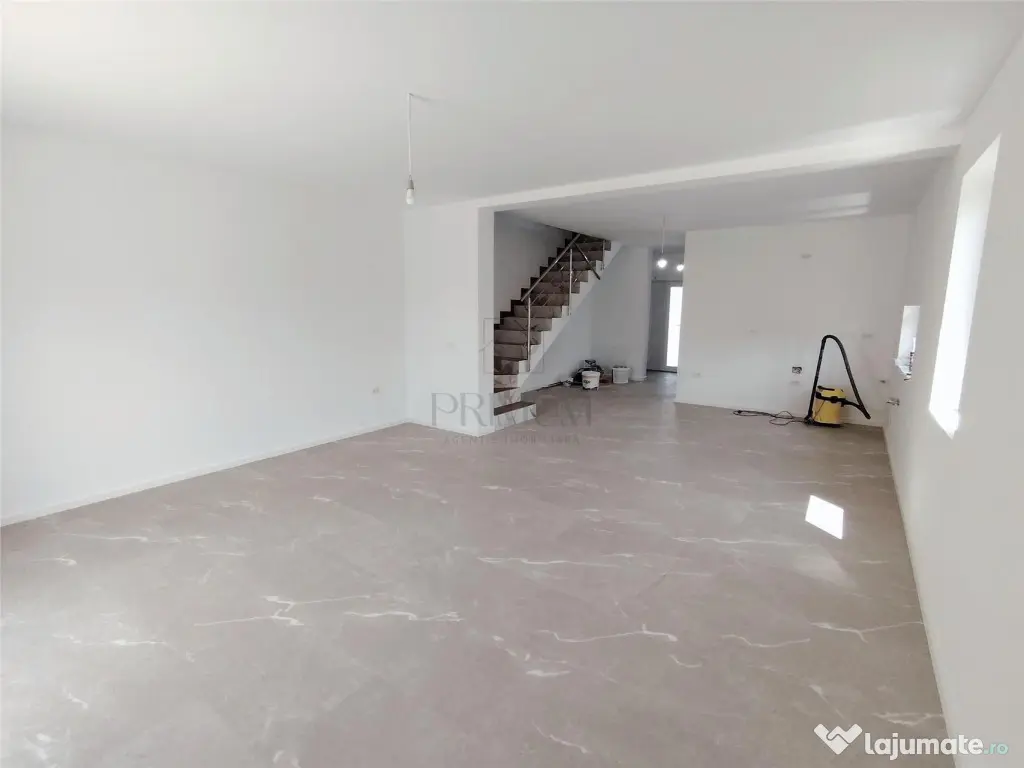 DUPLEX SPATIOS - ZONA CENTRALA - BALCON - Mosnita Noua (Timis)