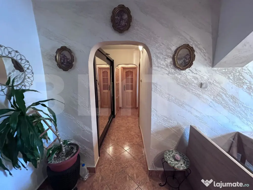 Apartament 3 camere, 63 mp, zona Centrală - Targu Jiu (Gorj)