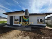 Casă parter, 3 camere decomandate, 2 băi, încălzire pardoseală, 375mp teren 