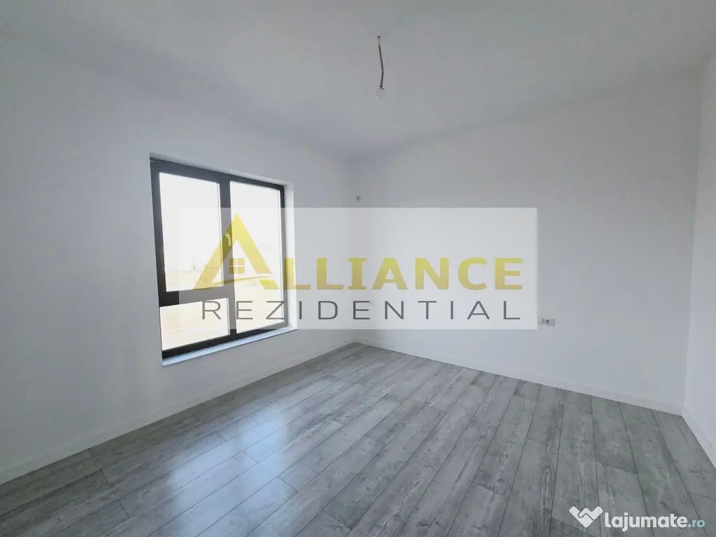 Vila individuala-5 camere-200m de autobuz-pod cu placa de beton - Berceni (Bucuresti-Ilfov)